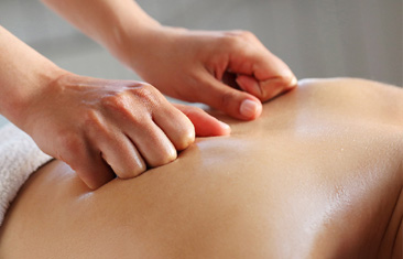 Massagio Connettivale o Deep Massage - Poliambulatorio Descovich Bologna